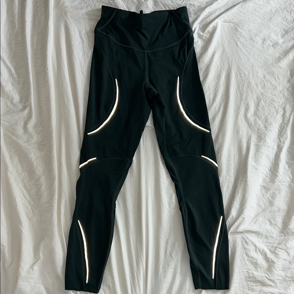 Lulu Lemon Army Green Reflect Workout Leggings